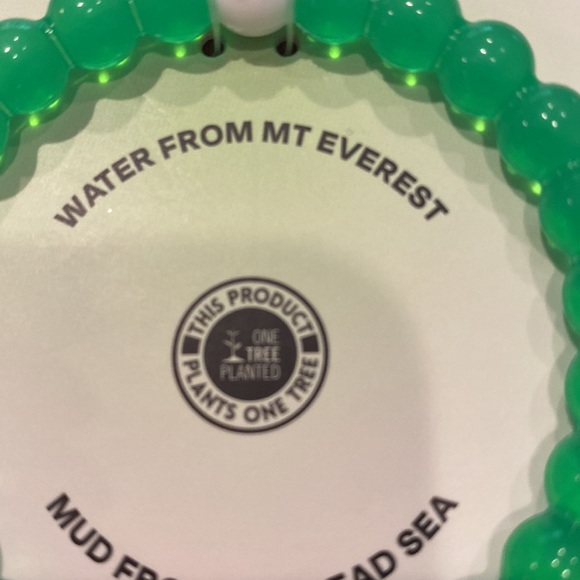 Beautiful brand new lokai bracelet size medium gorgeous green color - Picture 3 of 5